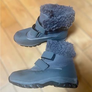 Winter walking boots NEW